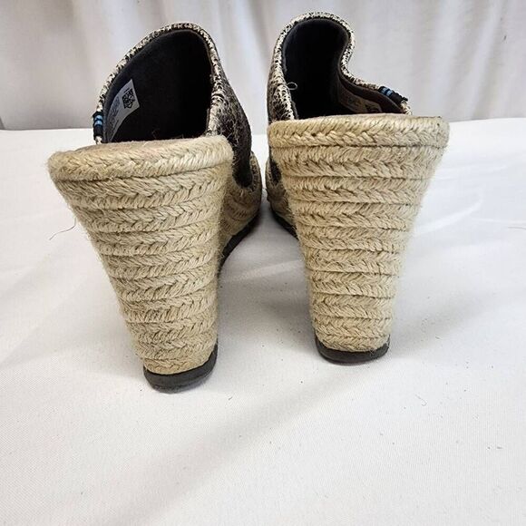 TOMS Size 9.5 Monica Mule Sandal Snake Print (a) - Picture 5 of 9